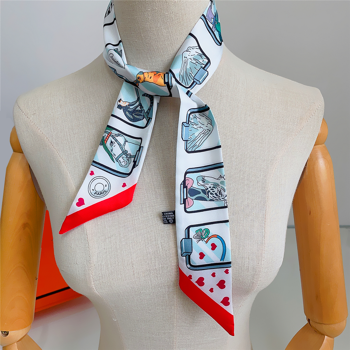 Brand Design Twill 100% Silk S - Silk Neck Scarf avaliação e preço