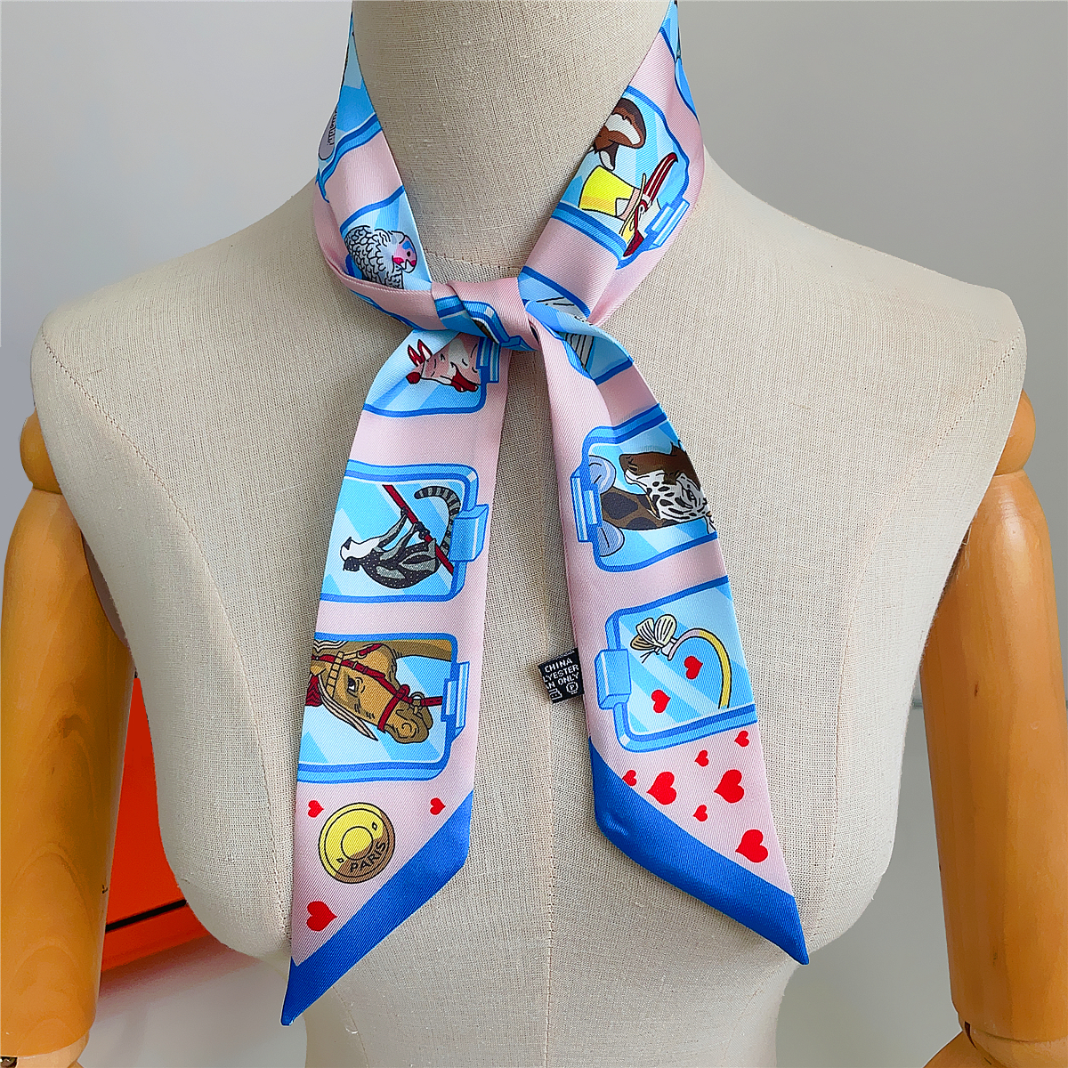Brand Design Twill 100% Silk S - Silk Neck Scarf avaliação e preço