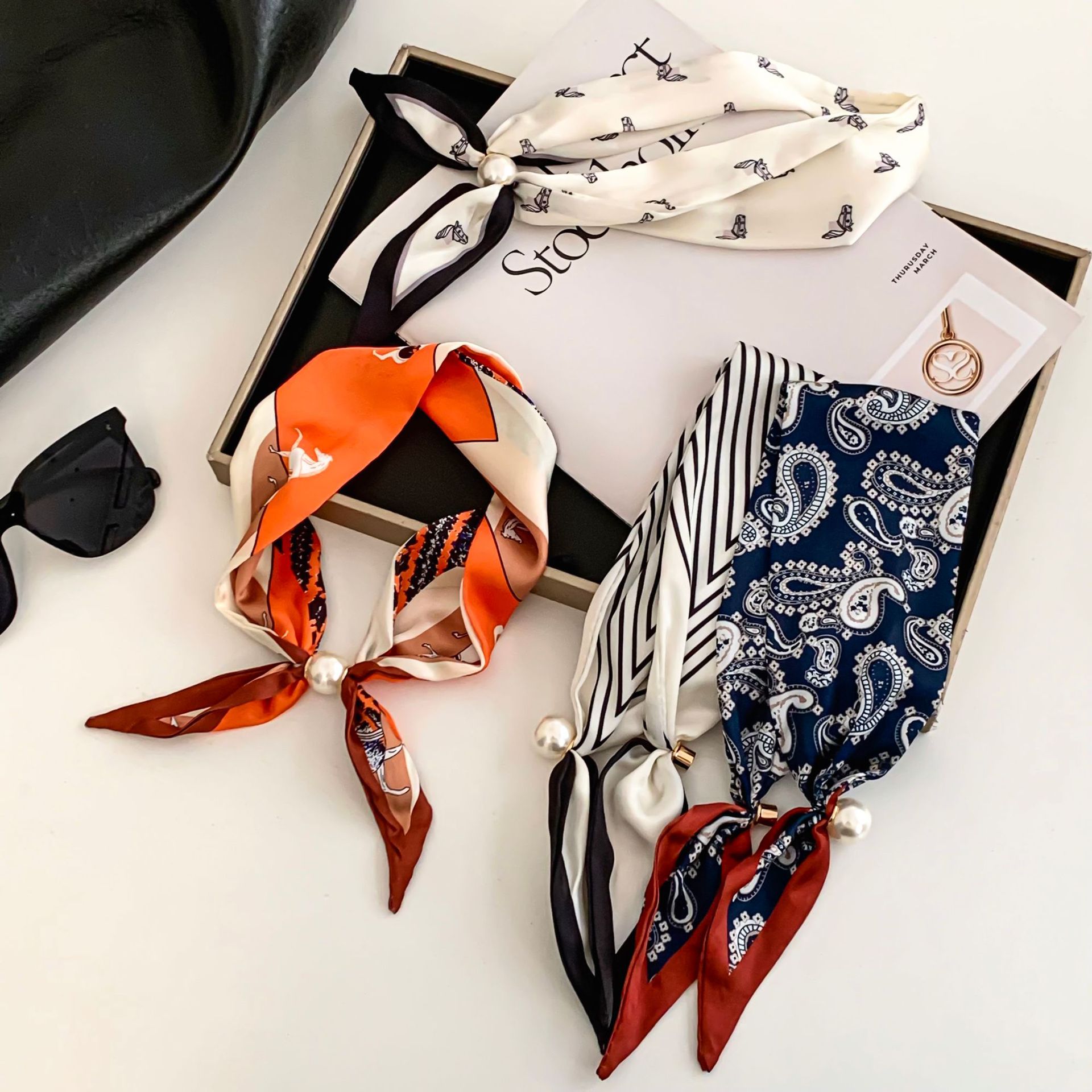 Cashew Flower Silk Scarf Effor - Ascot Neck Scarf avaliação e preço