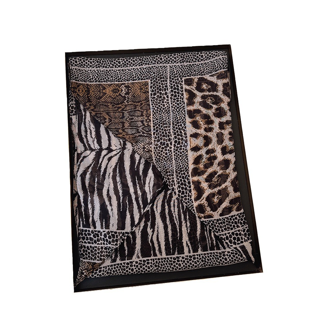 Leopard Small Long Silk Scarf  - Silk Tie Striped avaliação e preço