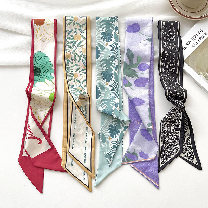 New luxury Brand Model Small S - Ascot Neck Scarf avaliação e preço